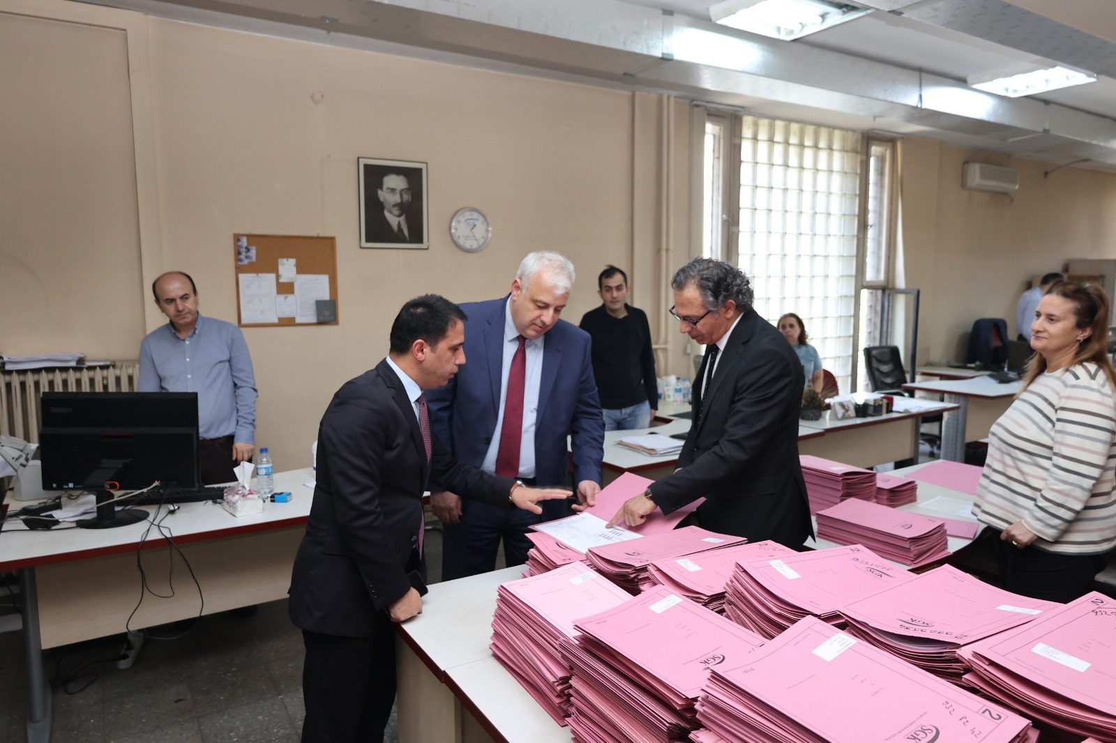 Başkan Arat, İstanbul İl Müdürlüğünü ziyaret etti