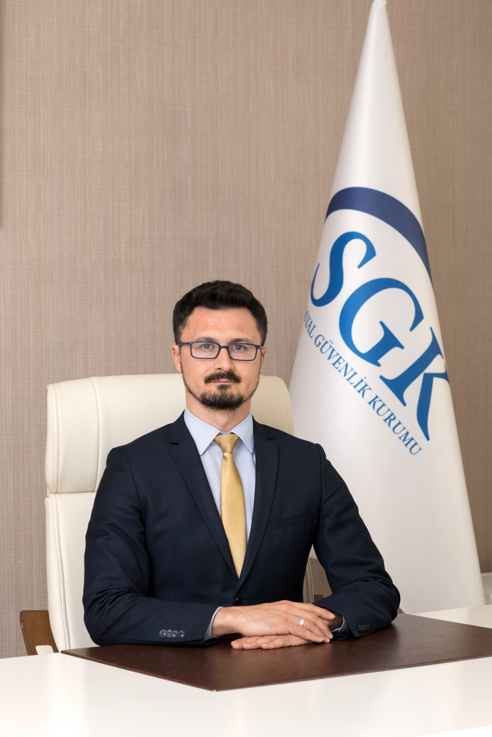 Uzm. Dr. Mehmet Hilmi HÖKE